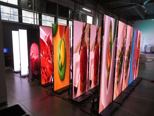 अच्छी कीमत सहज सेटअप और पोर्टेबिलिटी Gposter-A किसी भी अवसर के लिए अंतिम तह योग्य एलईडी पोस्टर है ऑनलाइन